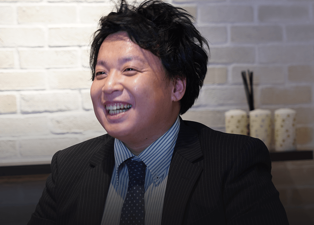 営業部 / 2014年入社