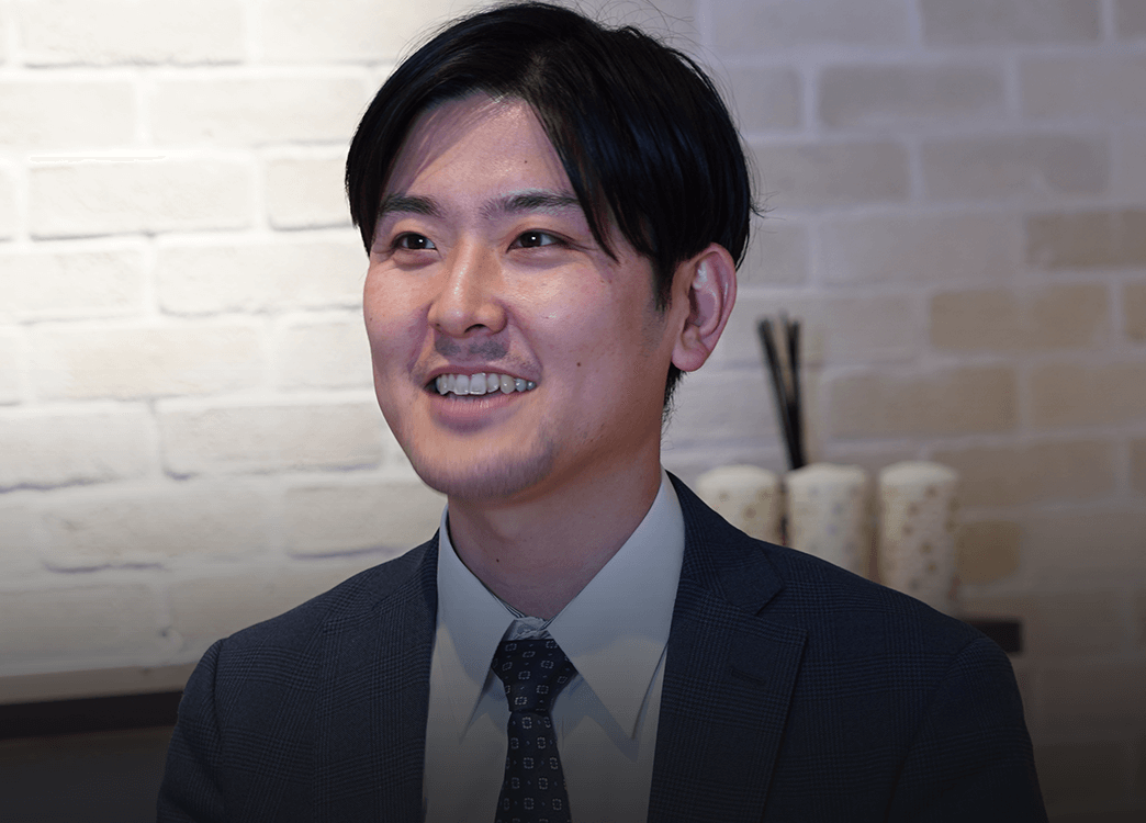 営業部 / 2014年入社